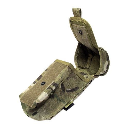 Flyye custodia singola portacaricatore AK con attacco MOLLE in MultiCam