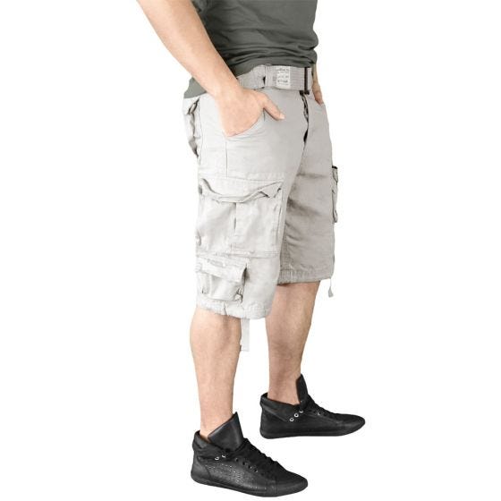 Surplus shorts Division in bianco