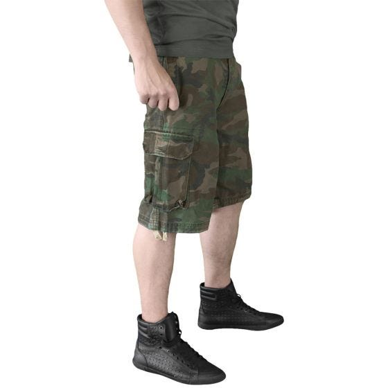 Surplus shorts vintage effetto slavato in Woodland