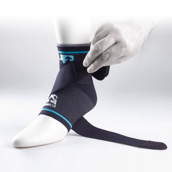 Ultimate Performance supporto per caviglia Advanced Ultimate in nero